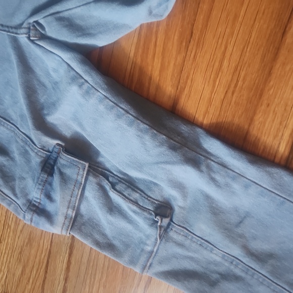 Jeans - Picture 2 of 4